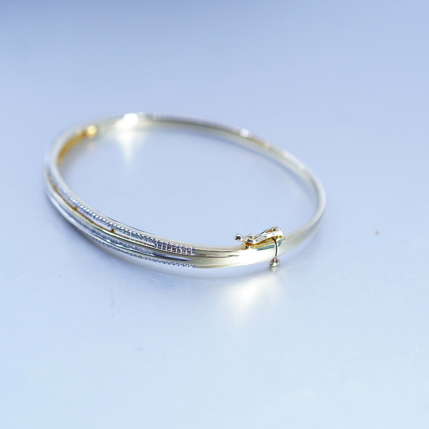 7”, vermeil yellow gold Sterling 925 silver bracelet, hinged bangle diamonds