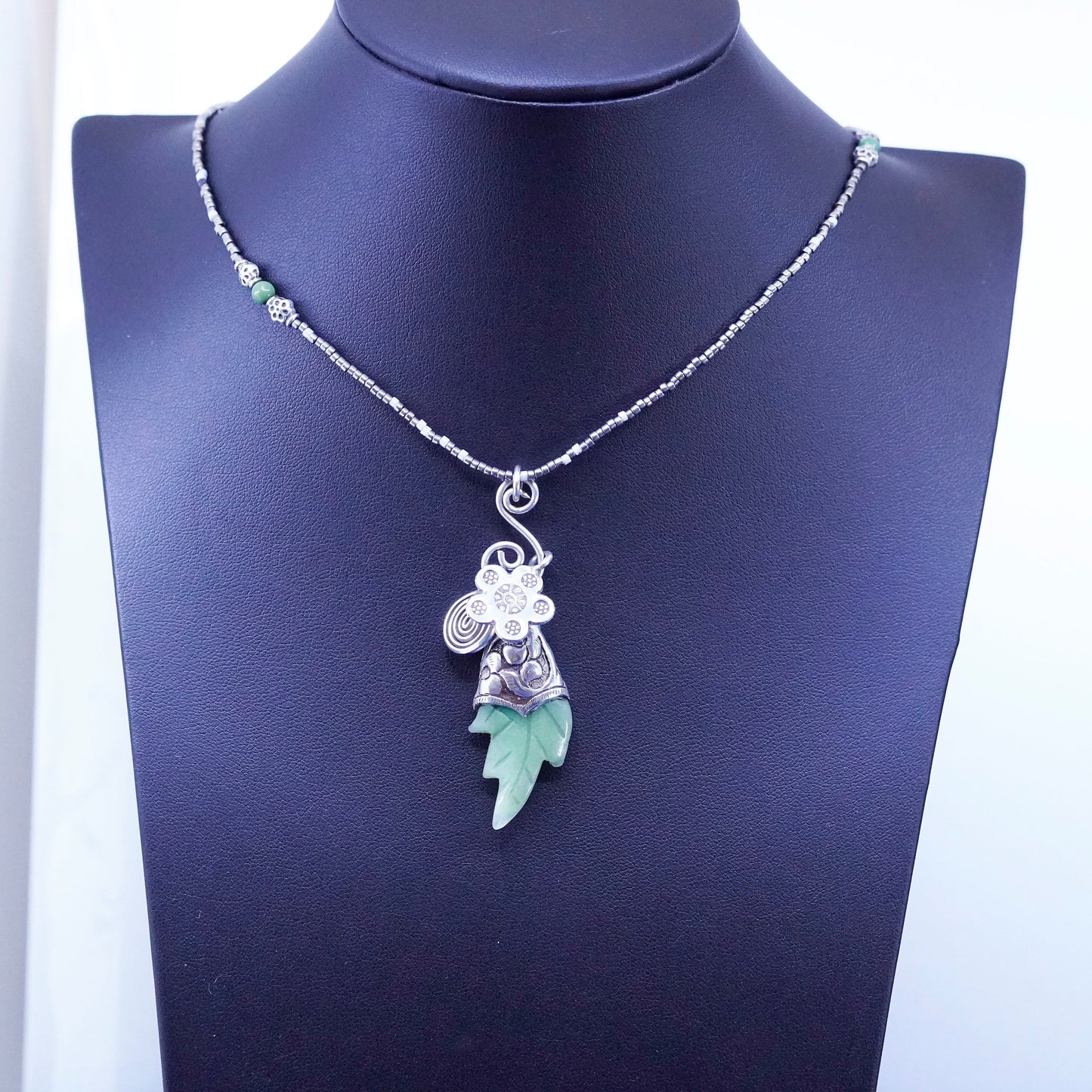 18”, Native American jewelry, Sterling 925 silver heishi bead chain jade leaf