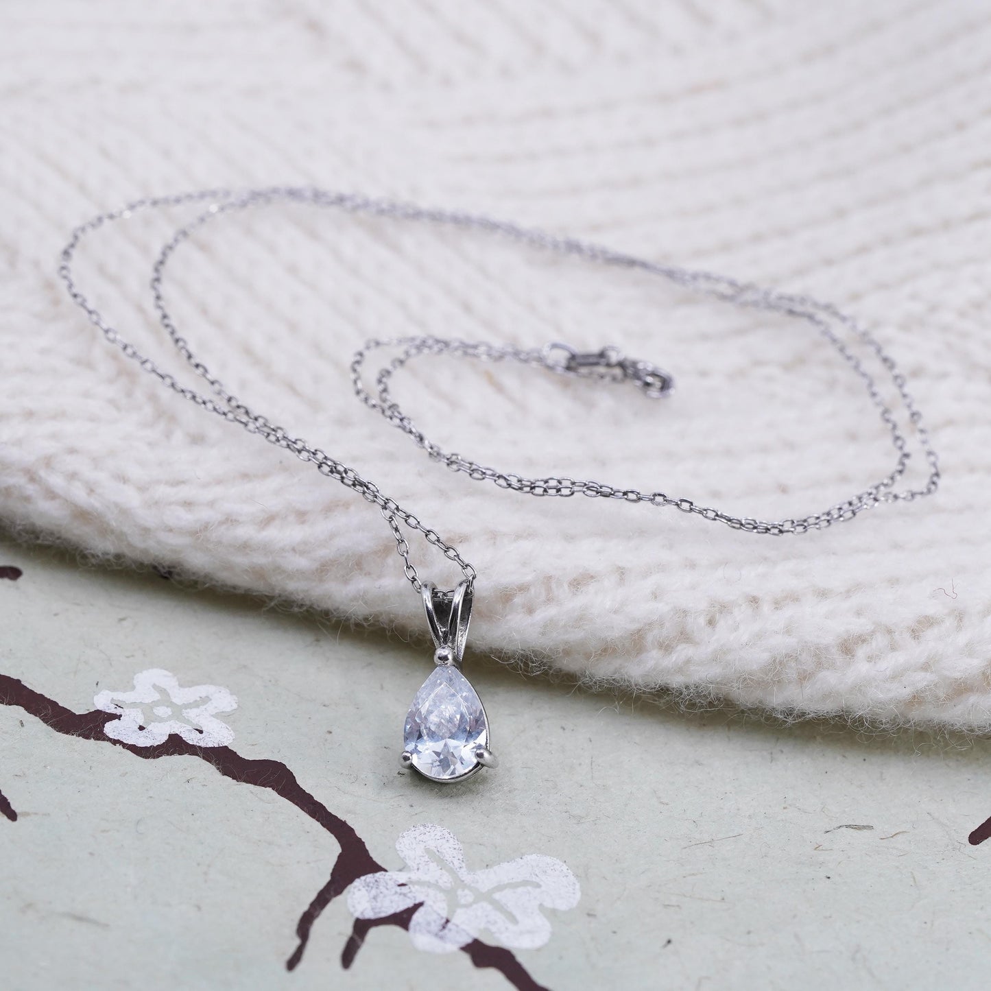 18”, Vintage sterling silver circle chain necklace with cz teardrop pendant