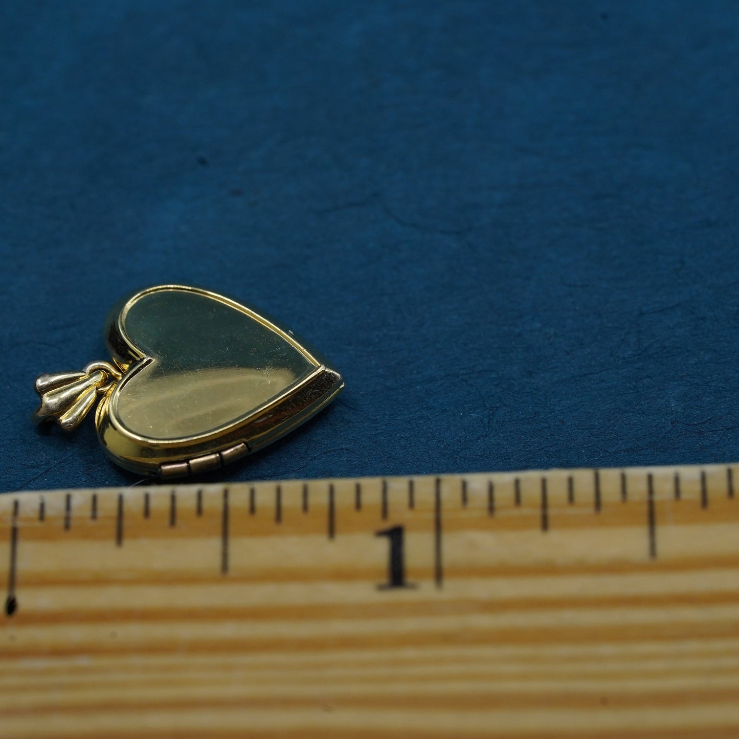 Vintage gold filled heart photo locket pendant. 925 charm