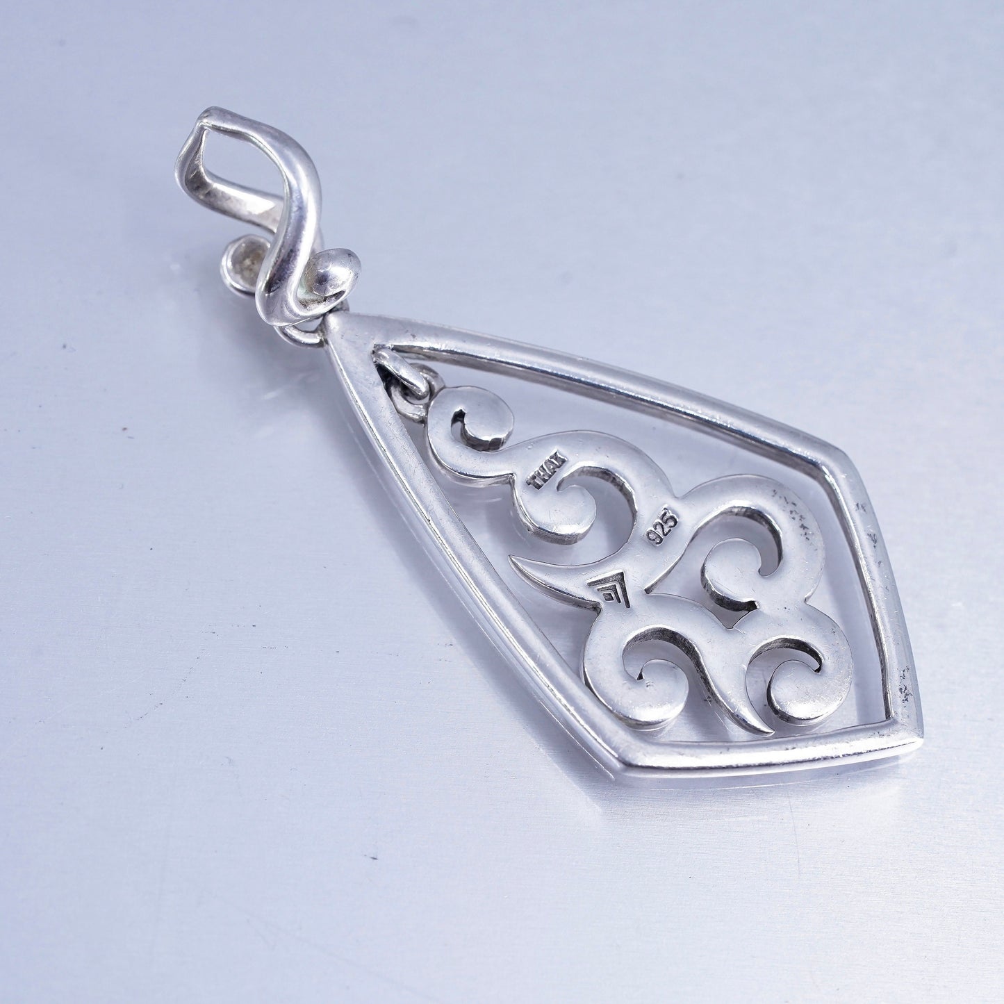 S1387. Whimsical Scroll Design Sterling Silver Pendant by Silpada. Vintage.