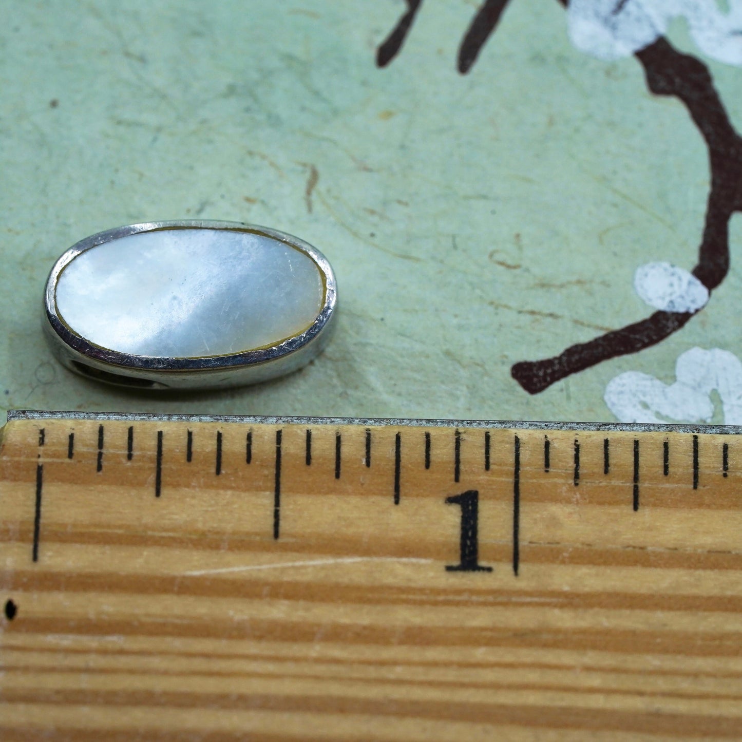 Vintage sterling 925 silver handmade oval pendant with mother of pearl inlay