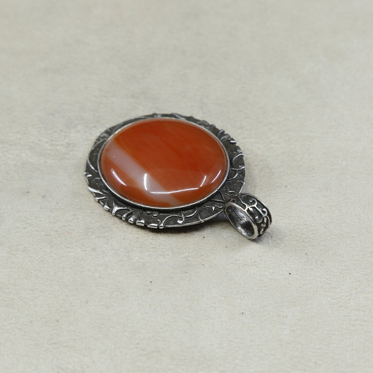 VTG sterling silver handmade Bali pendant, Mexican 925 silver with agate