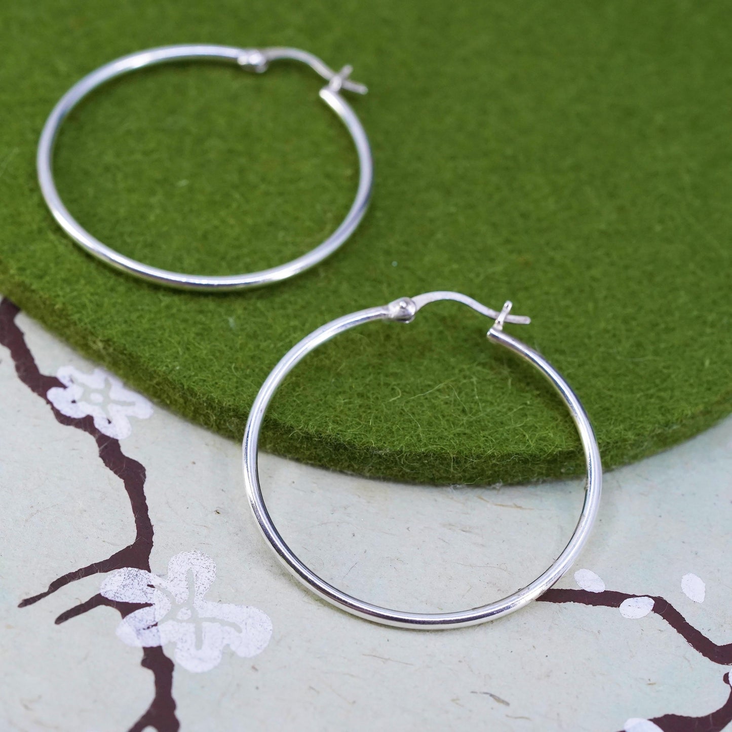 1.5” Vintage sterling silver loop earrings, fashion minimalist primitive hoops