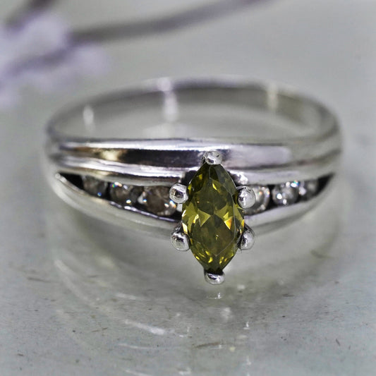 Size 8, Vintage sterling 925 silver handmade ring with peridot and cz