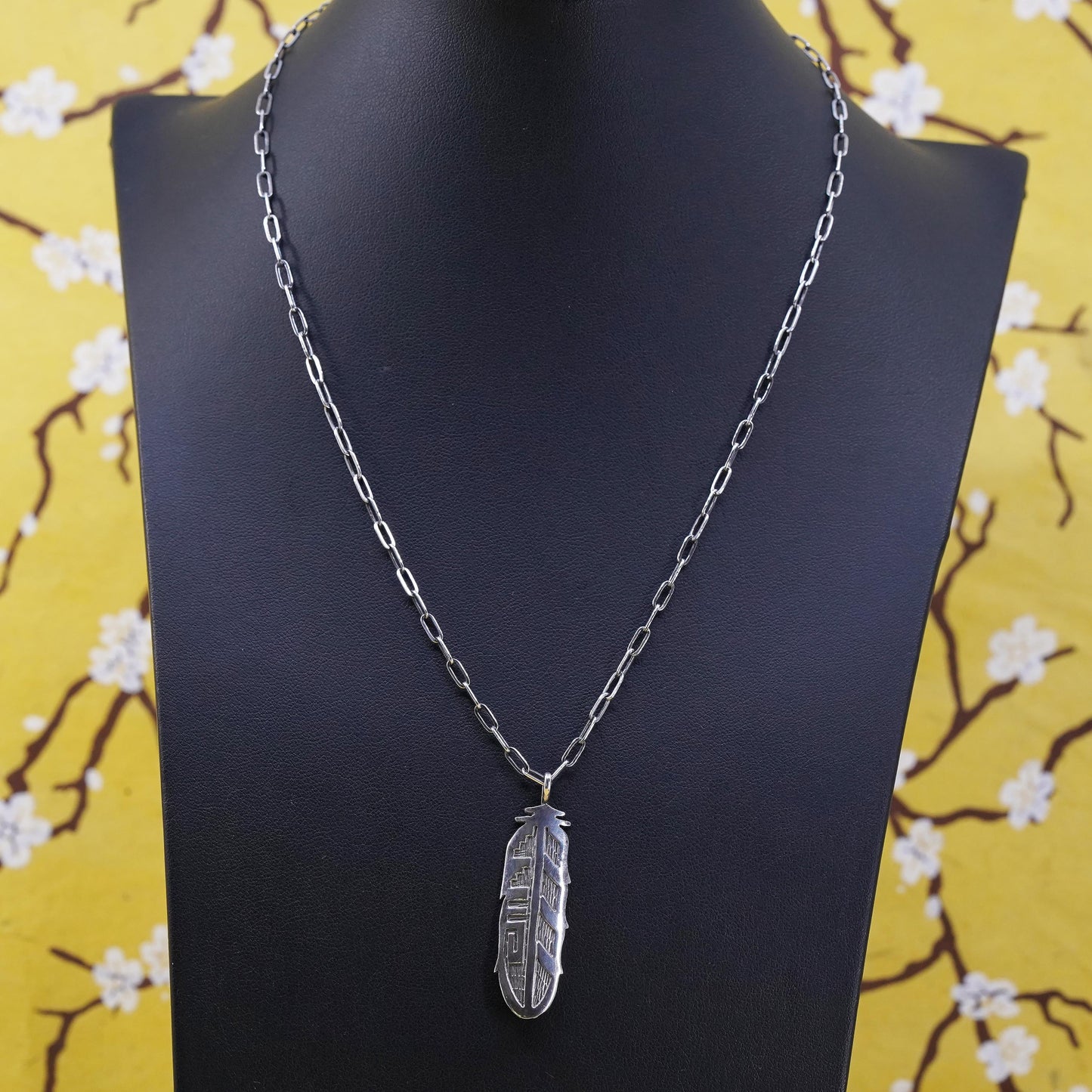 Native American Sterling Silver elongated chain necklace, 925 feather pendant