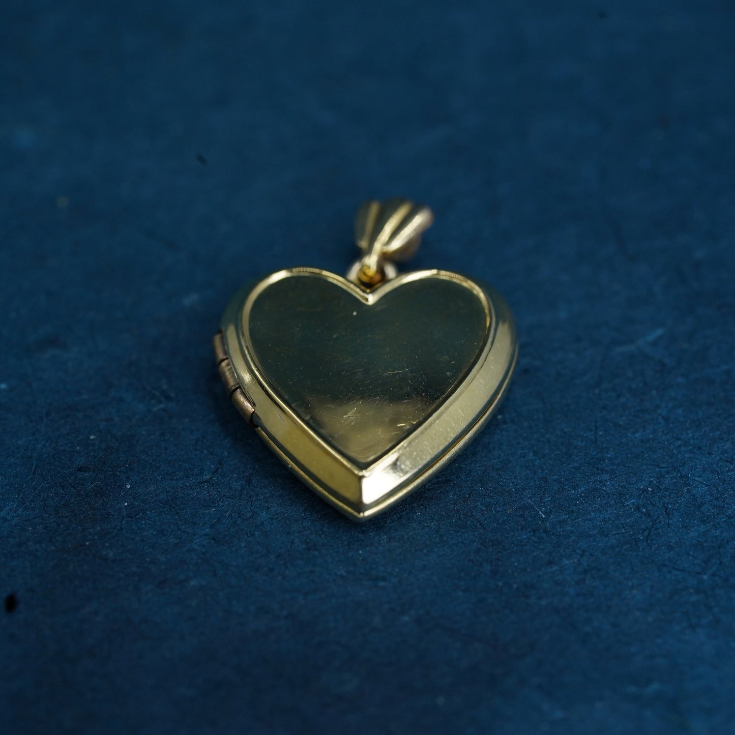 Vintage gold filled heart photo locket pendant. 925 charm