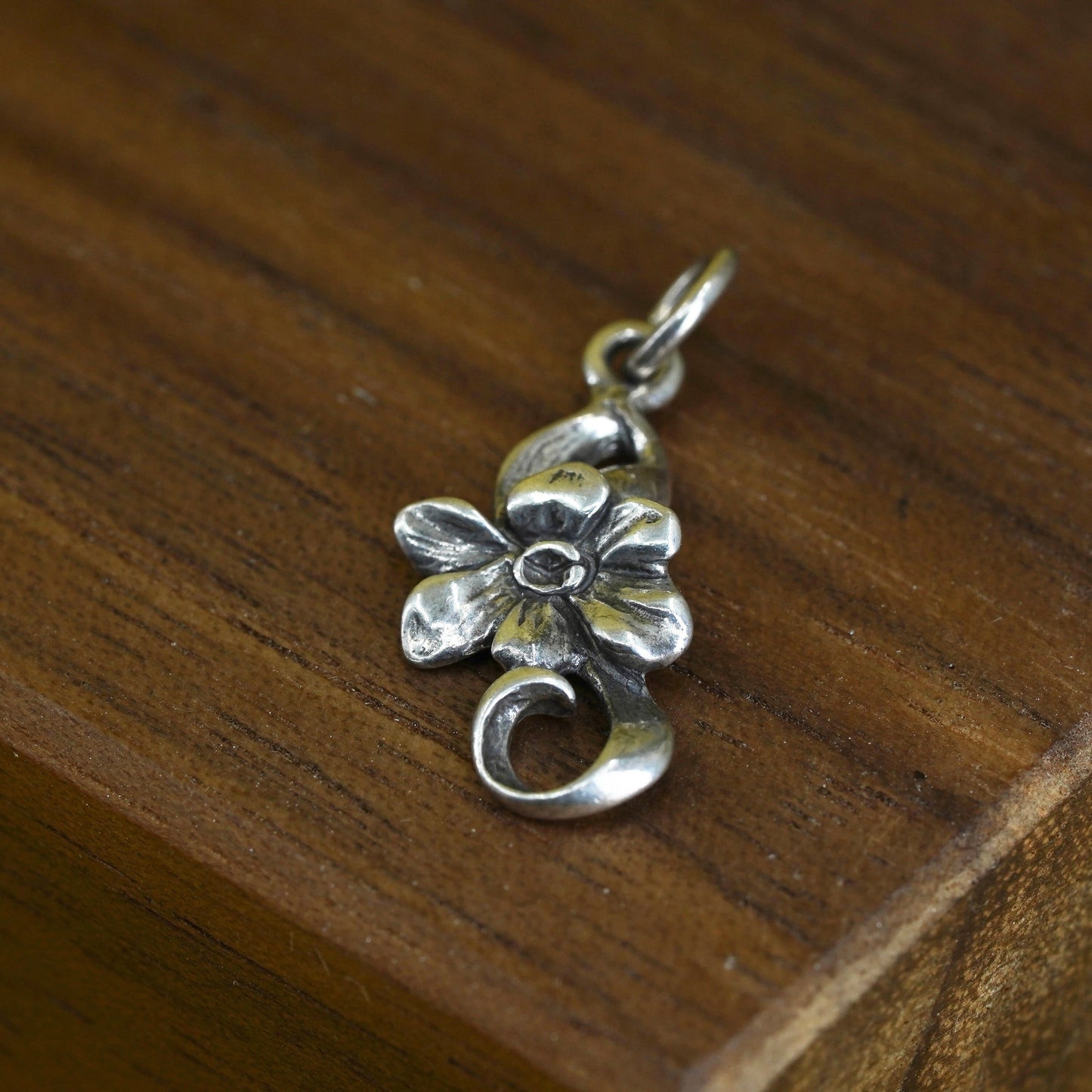 Vintage Sterling silver handmade pendant, 925 flower