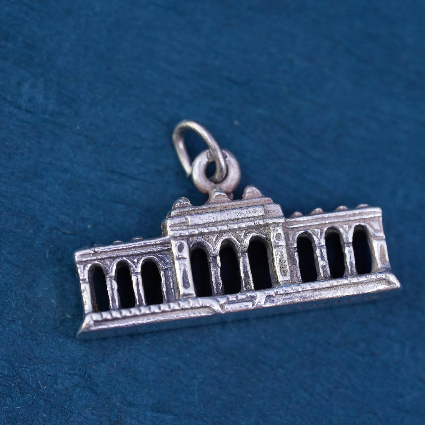 Vintage sterling silver 925 court building world traveler charm pendant