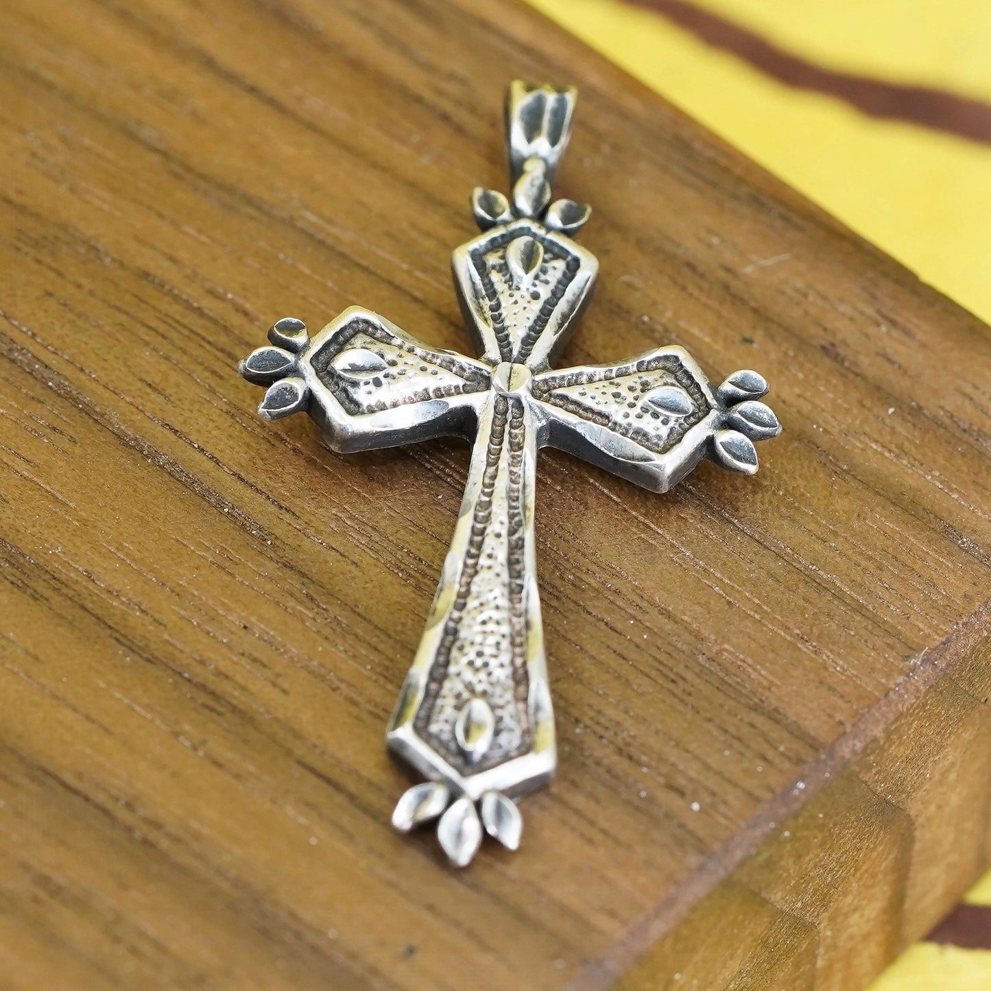 Vintage southwestern Sterling silver handmade pendant, 925 textured cross