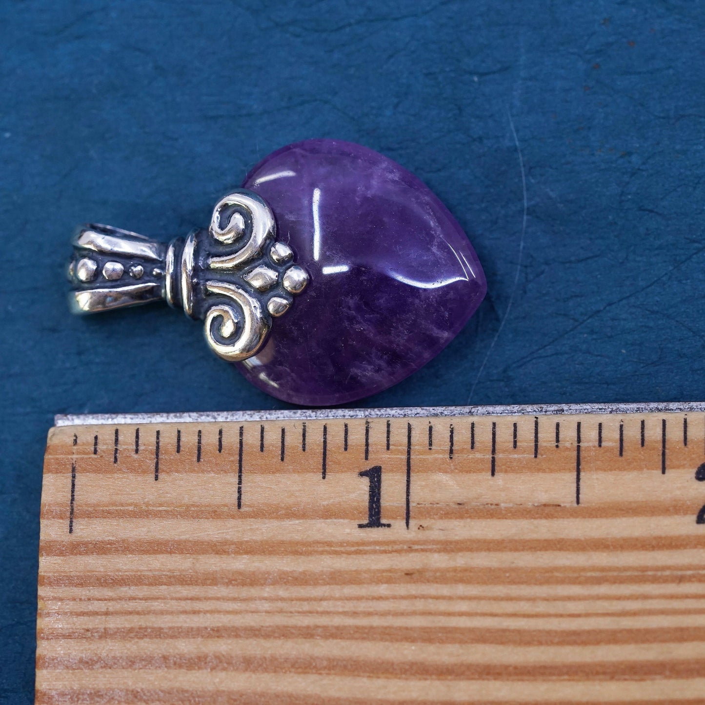 Vintage Sterling 925 silver handmade pendant with heart amethyst