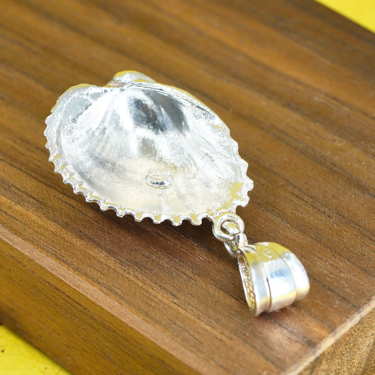 Vintage handmade sterling 925 silver shell pendant, pendant