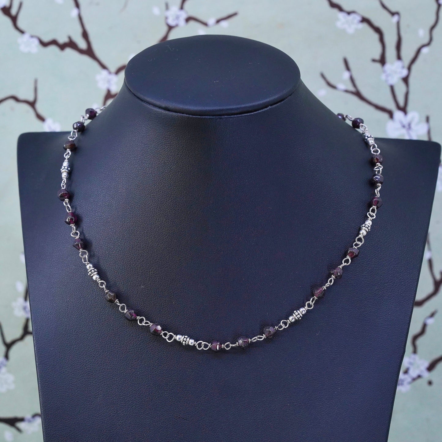 16”, Vintage Silpada Sterling 925 Silver Garnet Bead Necklace N1053