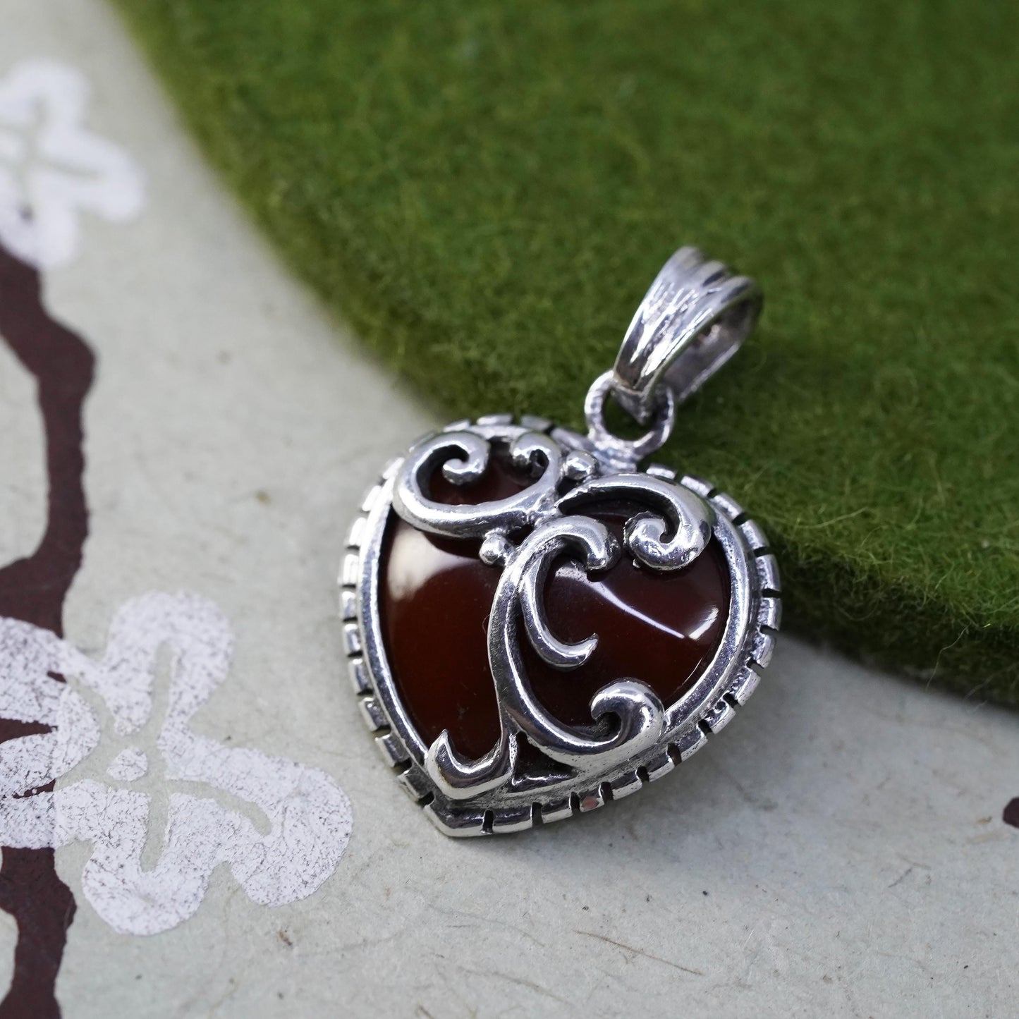 southwestern sterling silver 925 heart pendant with carnelian swirly details