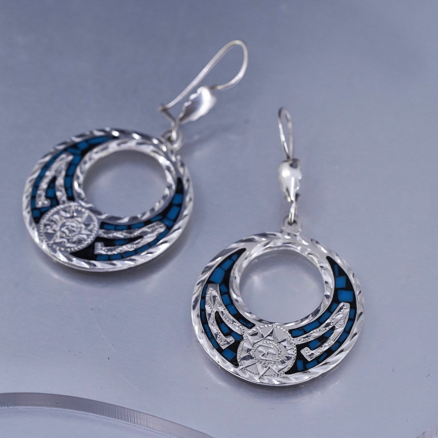 Mexican Sterling 925 silver handmade circle earrings with turquoise chips inlay