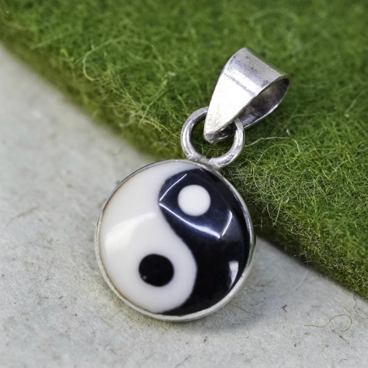 Vintage sterling silver handmade pendant, 925 yin yang circle with enamel inlay