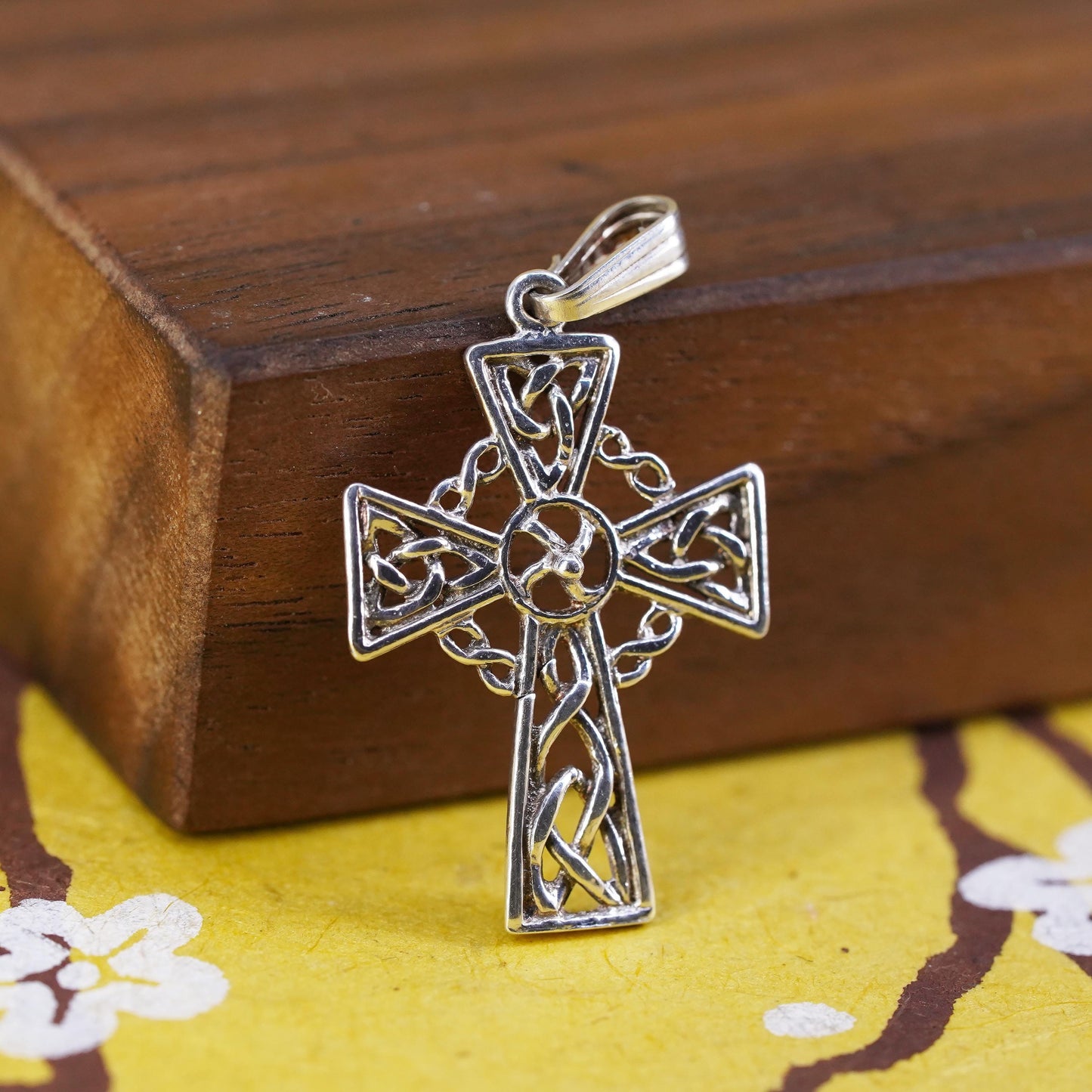 Vintage Sterling silver handmade pendant, 925 filigree cross