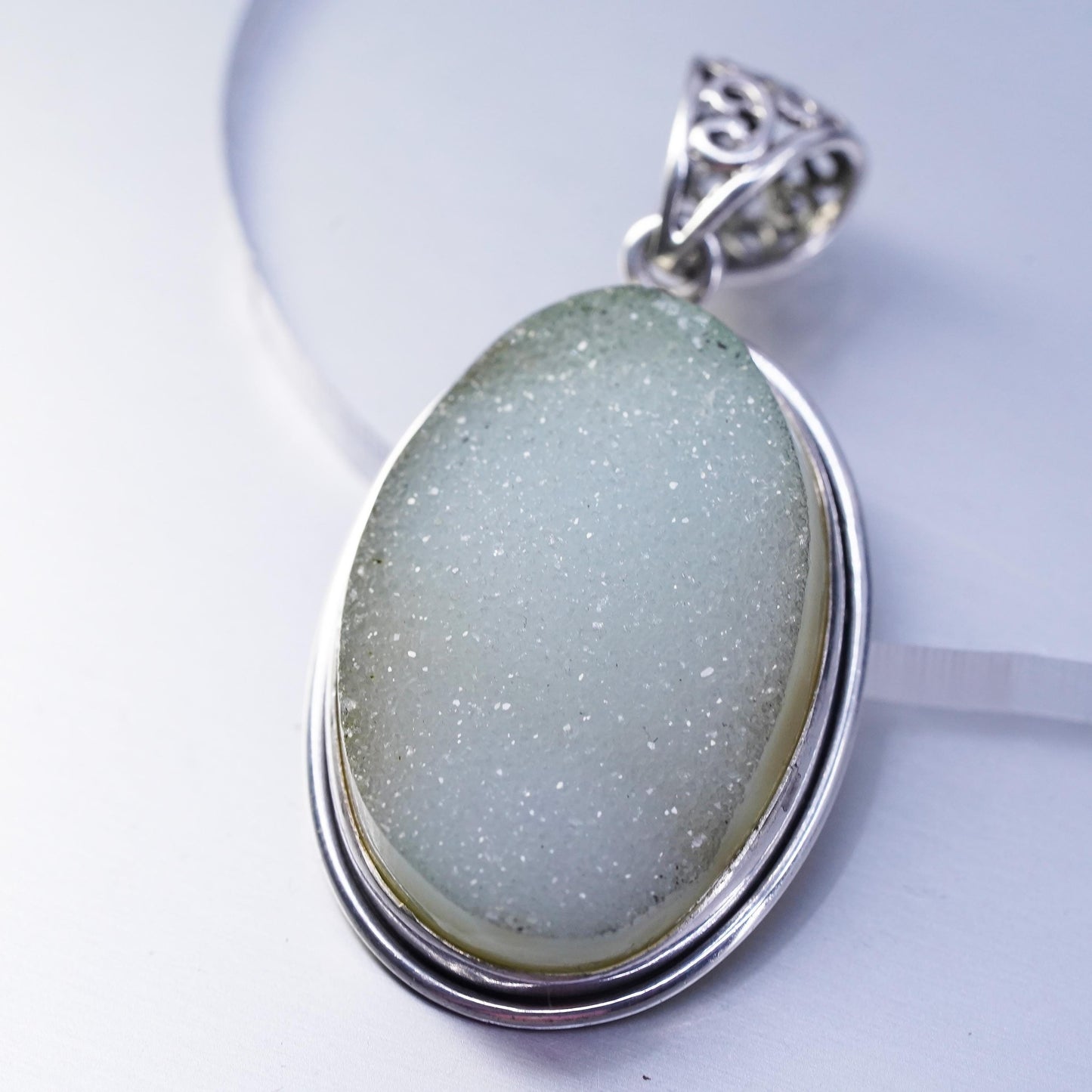 Vintage sterling 925 silver handmade oval pendant with green druzy stone