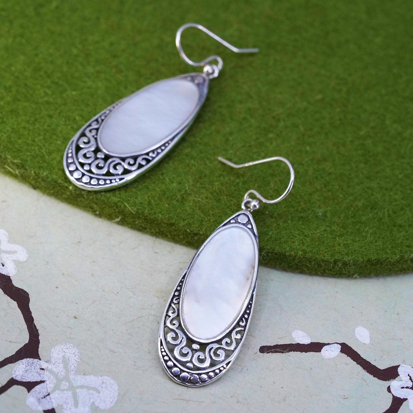 Vintage sterling 925 silver Bali teardrop earrings with mother of pearl drop