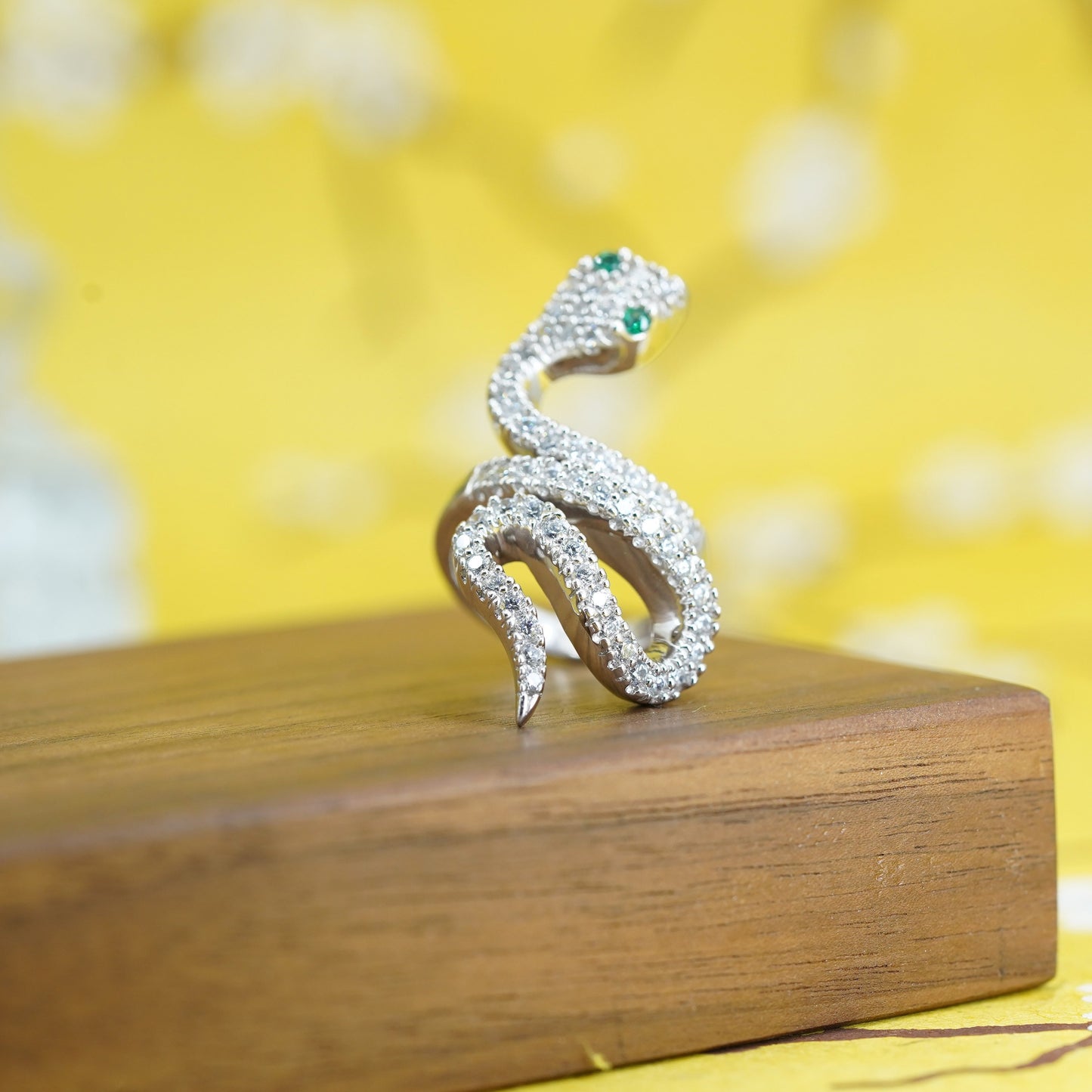 Designer Sonia Bitton Sterling silver ring, 925 snake wrap band cluster Diamond