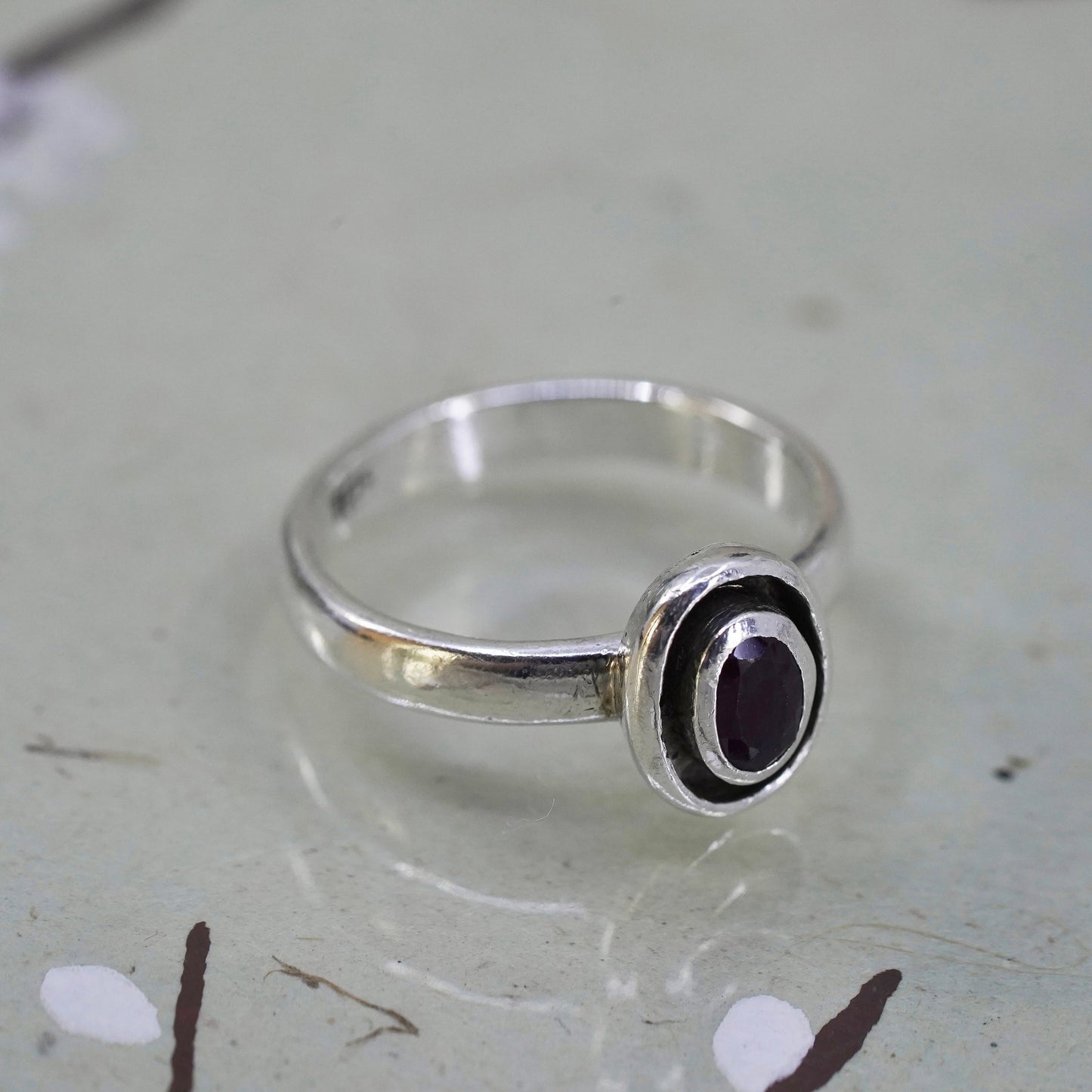 Size 8, vintage simple sterling 925 silver handmade ring with garnet