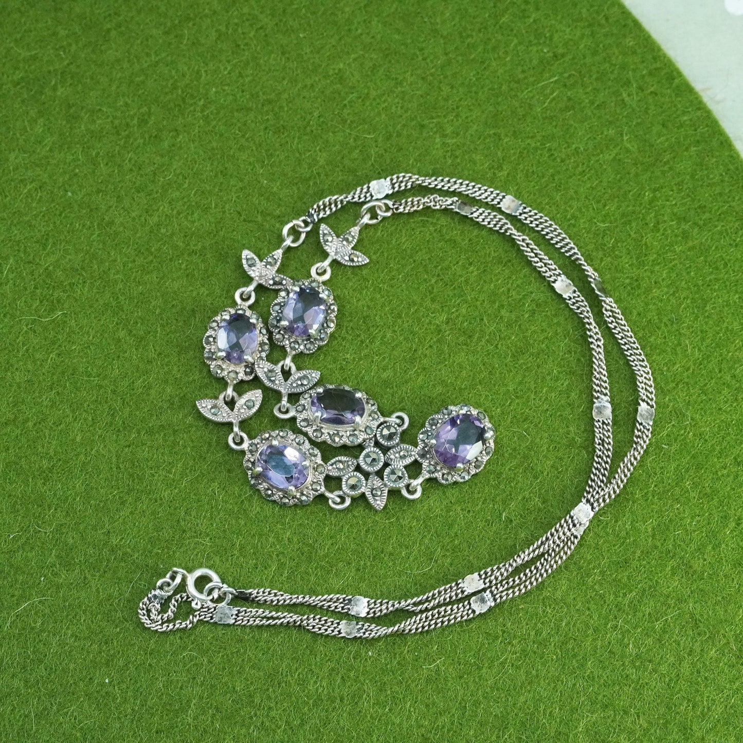 16”, amethyst Sterling silver circle necklace and amethyst pendant, necklace