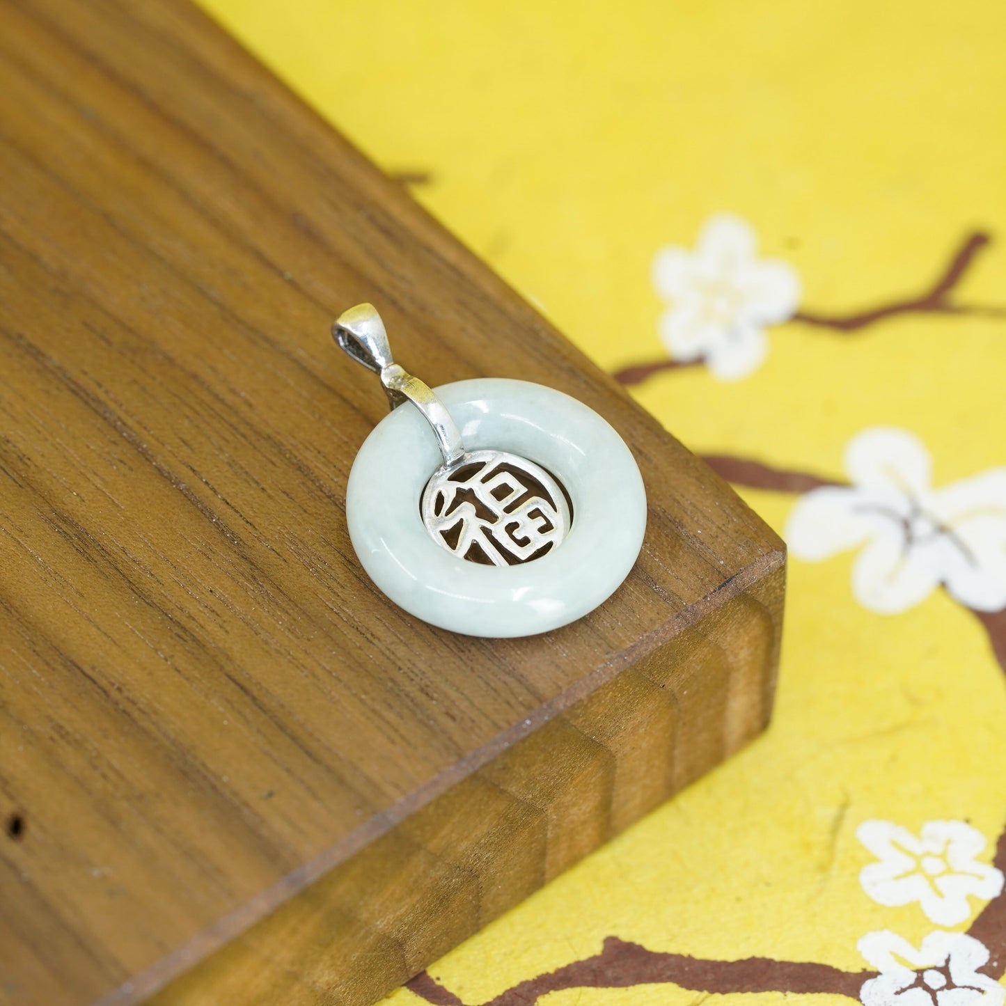 Sterling 925 silver pendant with circle jade and Chinese character “blessing”