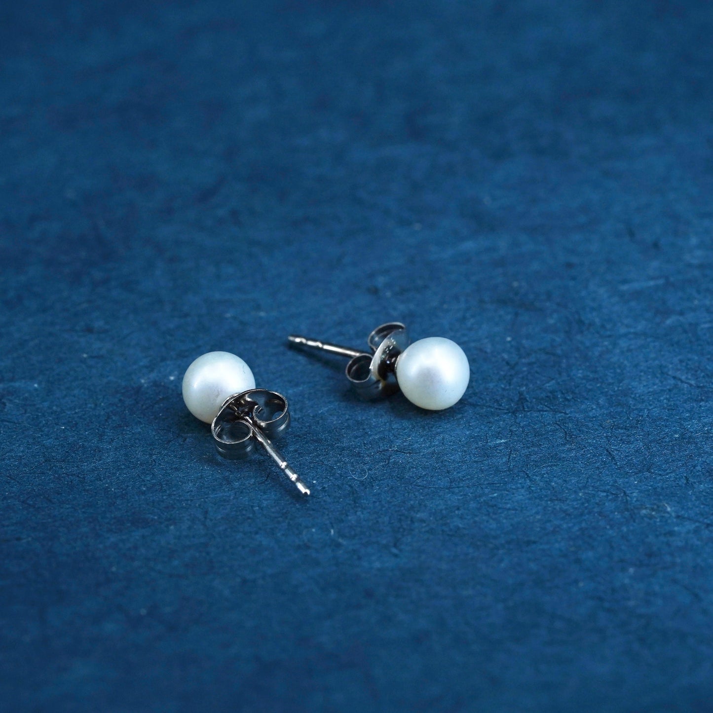 5mm, Sterling 925 silver with freshwater pearl studs earrings