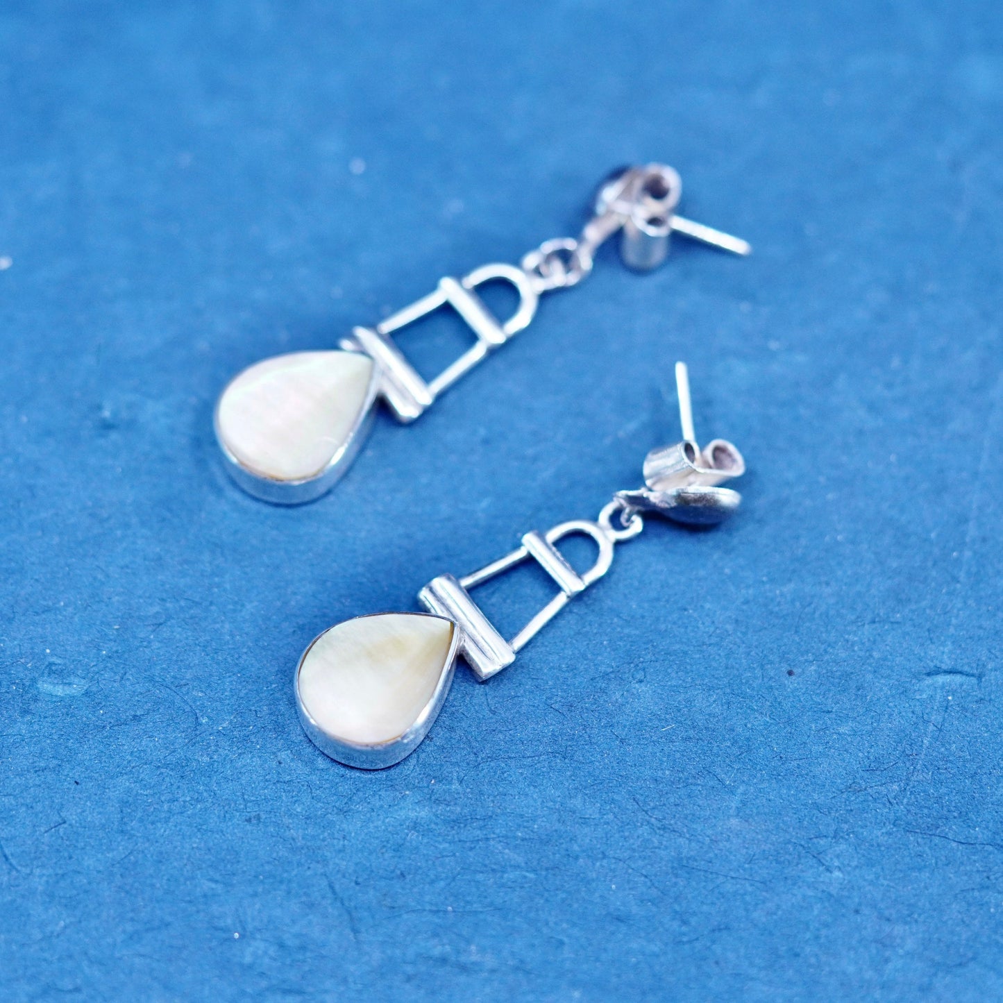 Sterling 950 silver handmade earrings w/ teardrop golden mother of pearl inlay