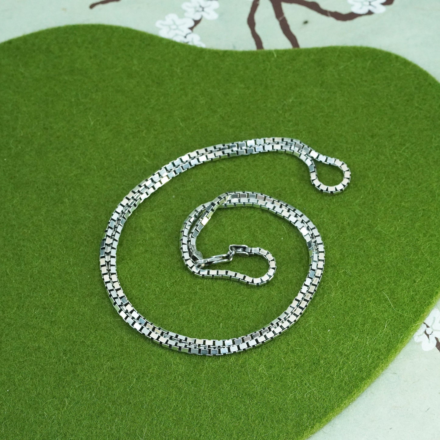 24”, 2.6mm, Vintage sterling silver Italy 925 silver box chain, necklace