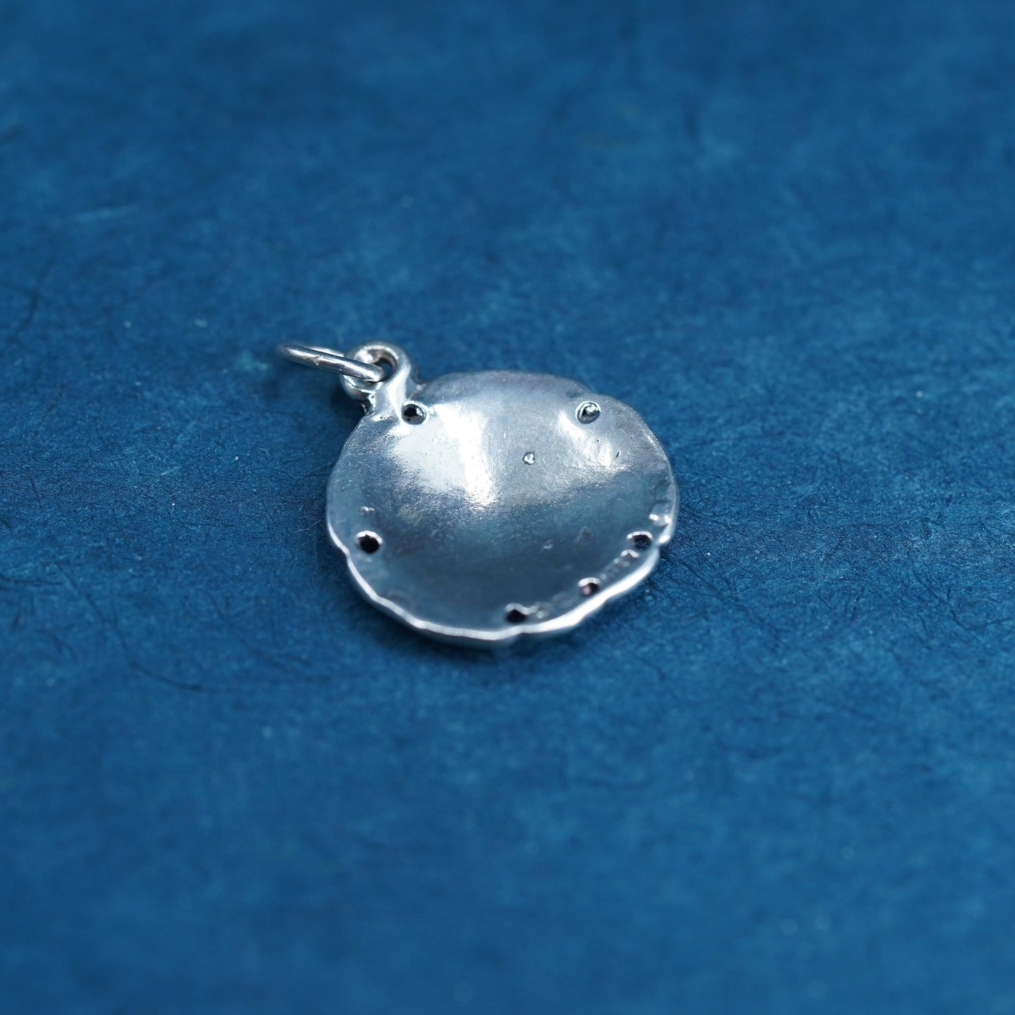 Vintage sterling 925 silver handmade pendant sand dollar charm