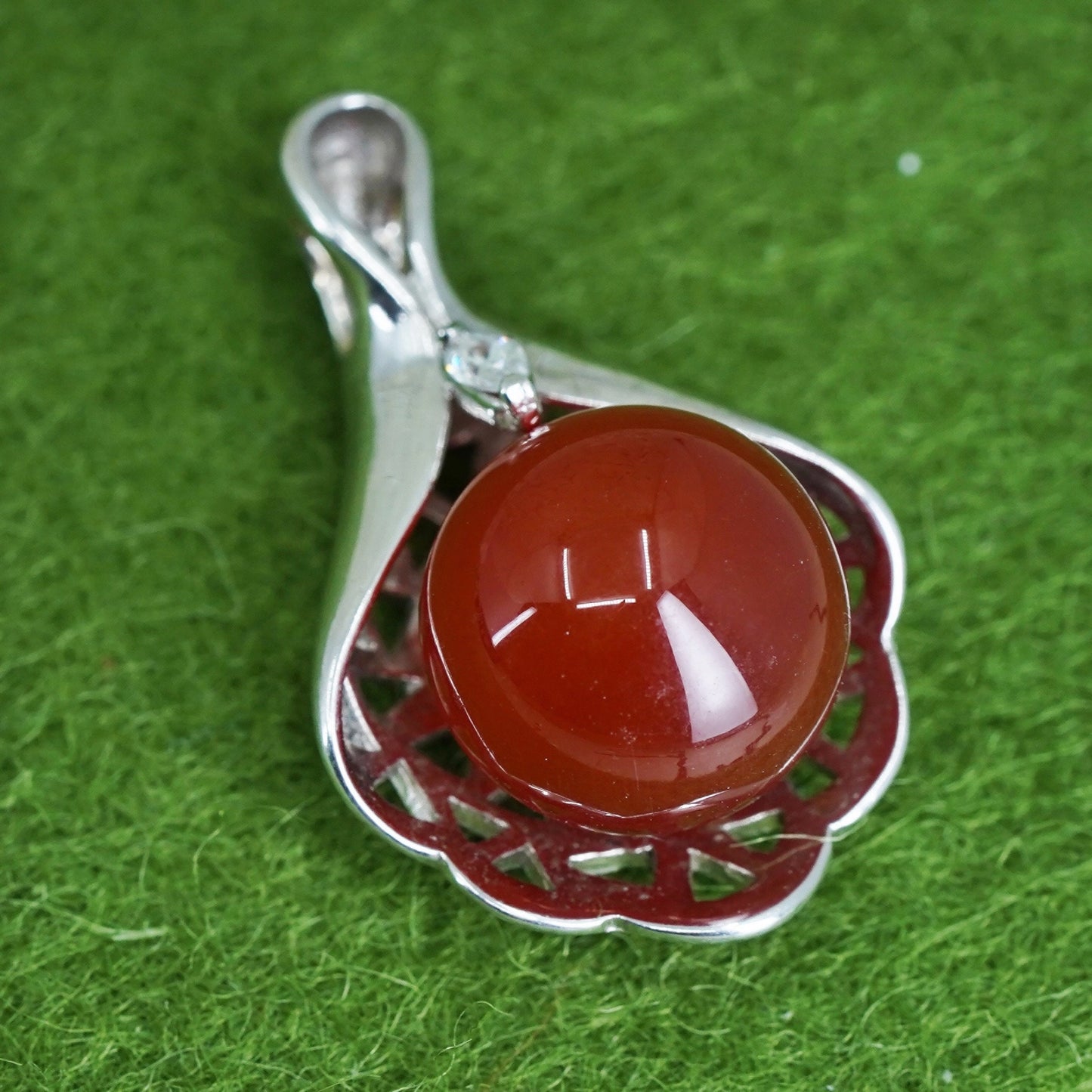 Vintage sterling silver 925 handmade teardrop pendant with carnelian and Cz