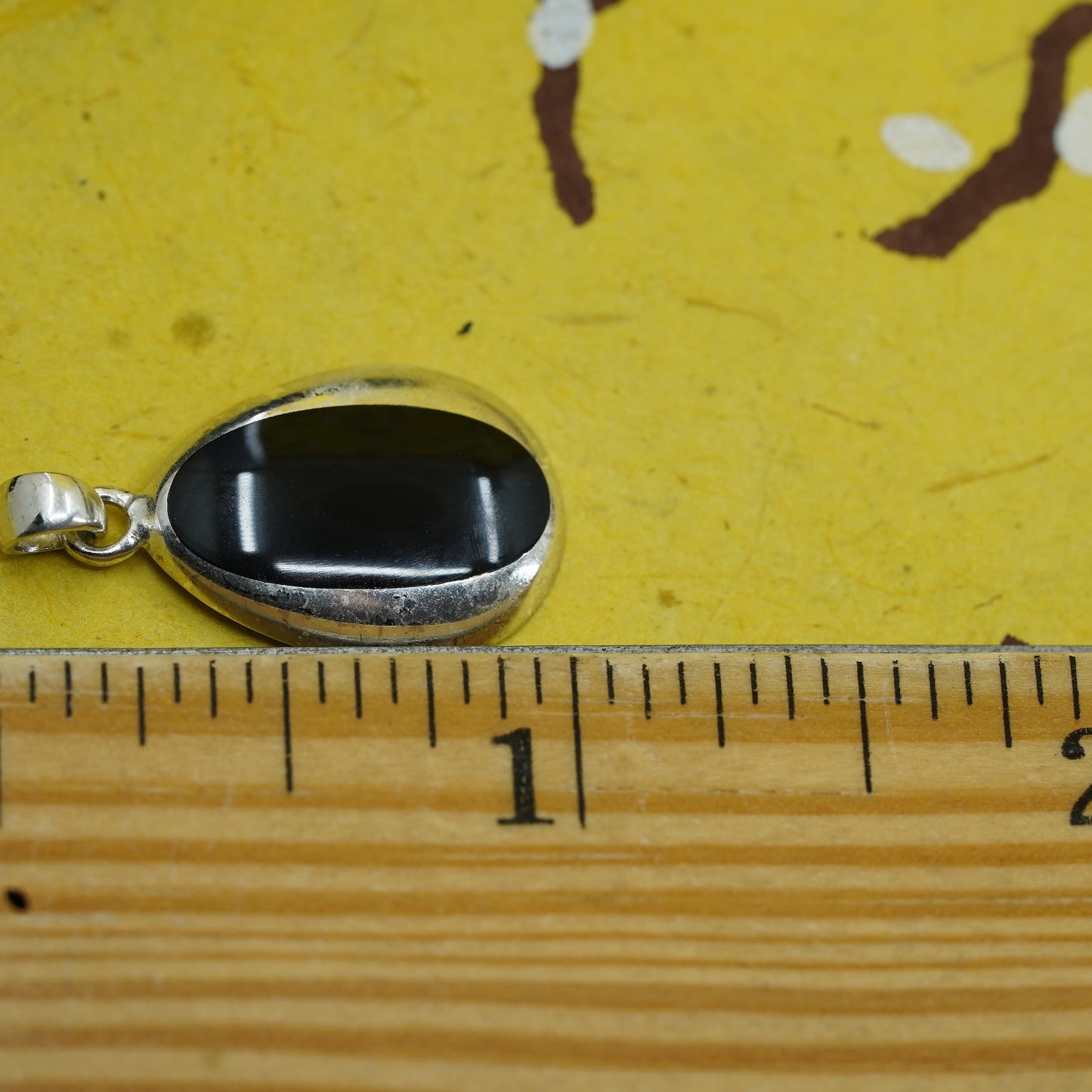 Vintage Sterling 925 silver handmade pendant with oval onyx inlay