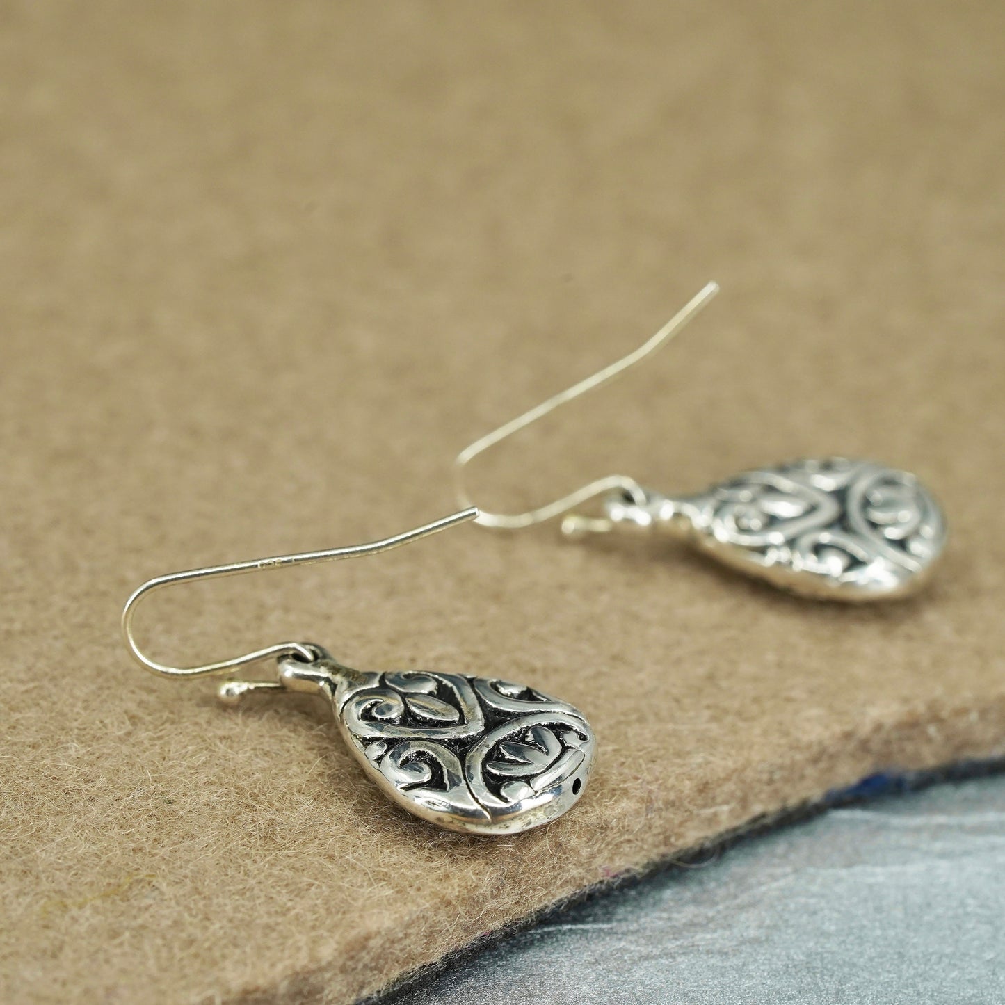 Vintage Sterling 925 silver filigree teardrop earrings