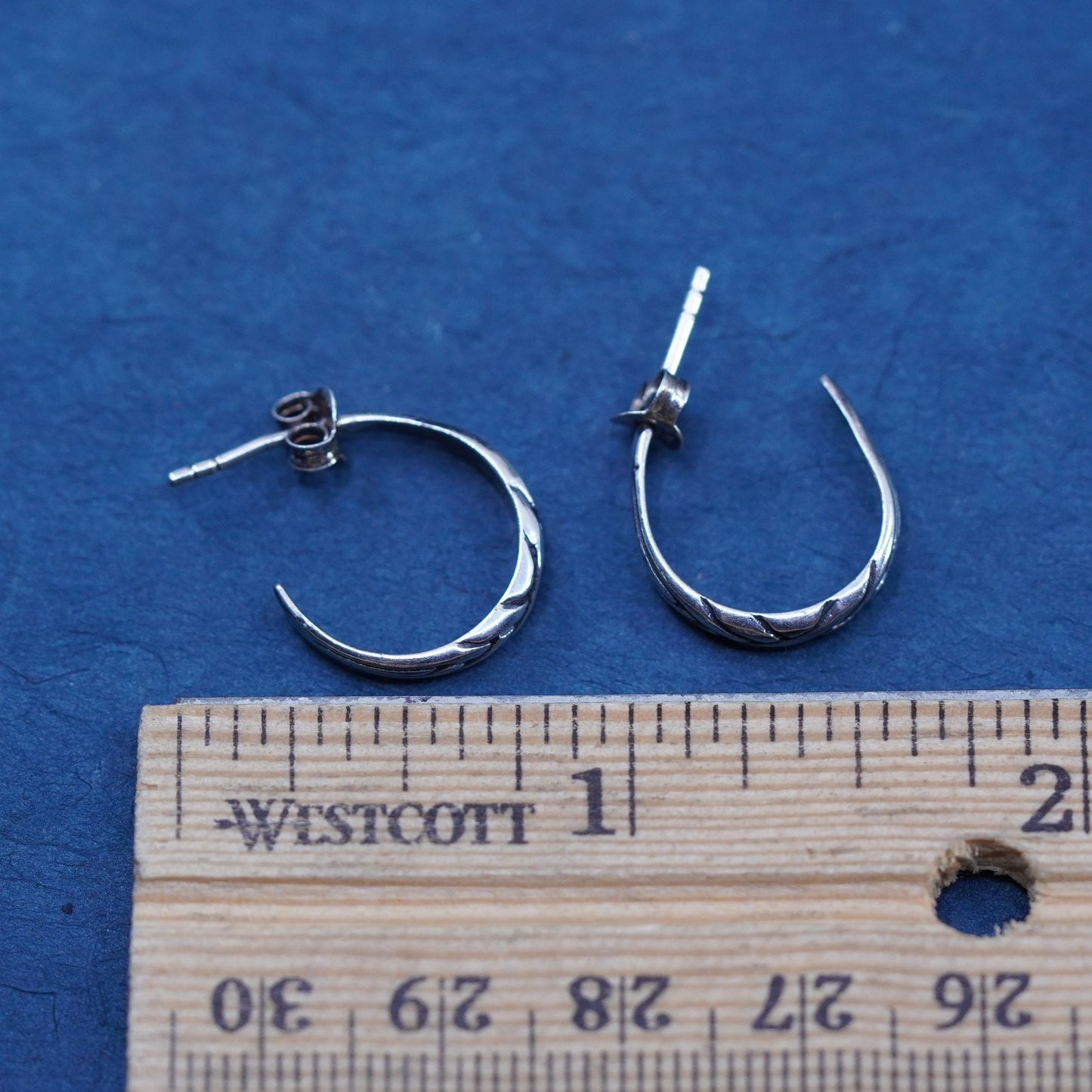 0.75”, southwestern Sterling Silver Earrings. 925 textured circle huggie studs