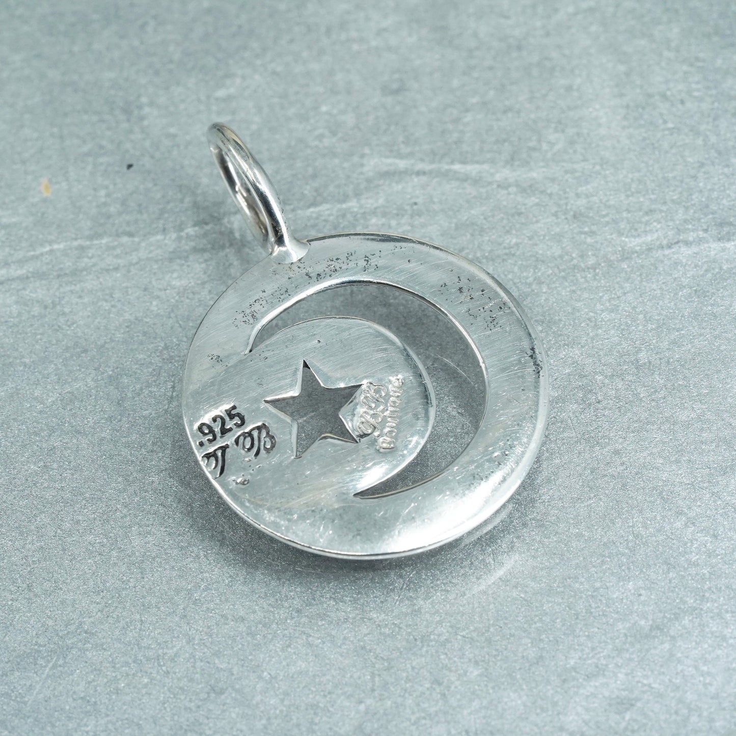 Sterling silver circle 925 star pendant “you must be the change to see in world