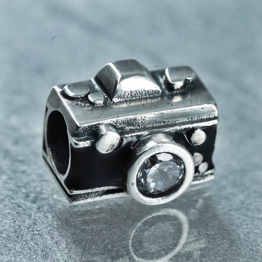 Vinyage Sterling 925 silver old-fashion camera charm pendant