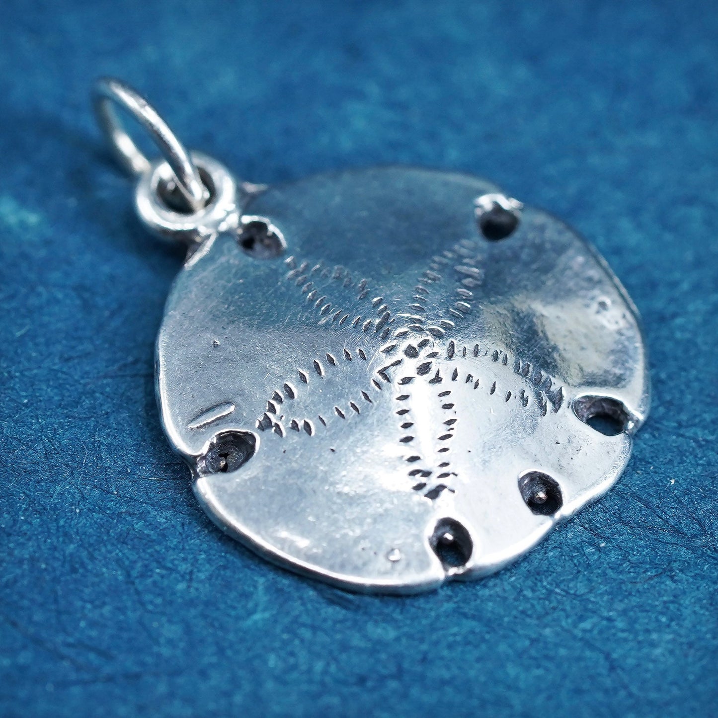 Vintage sterling 925 silver handmade pendant sand dollar charm