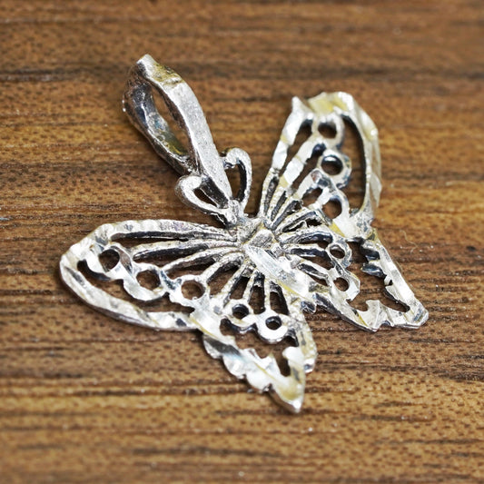 0.6g, Vintage 14K white gold handmade filigree butterfly pendant