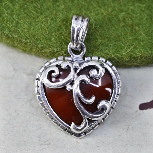 southwestern sterling silver 925 heart pendant with carnelian swirly details