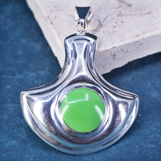 Vintage Sterling 925 silver handmade pendant with greeen stone inlay