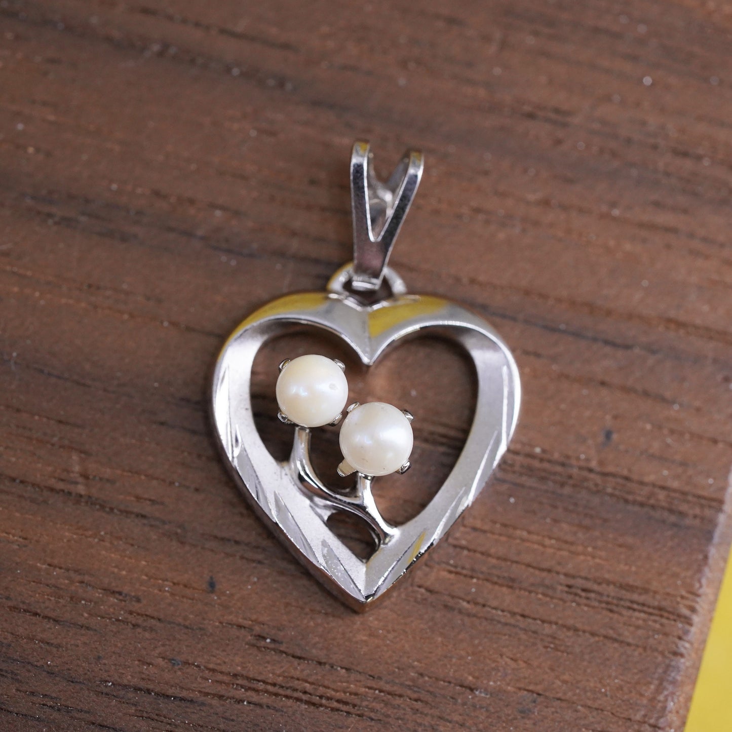 Vintage Sterling silver pendant, solid 925 silver pendant with pearl heart