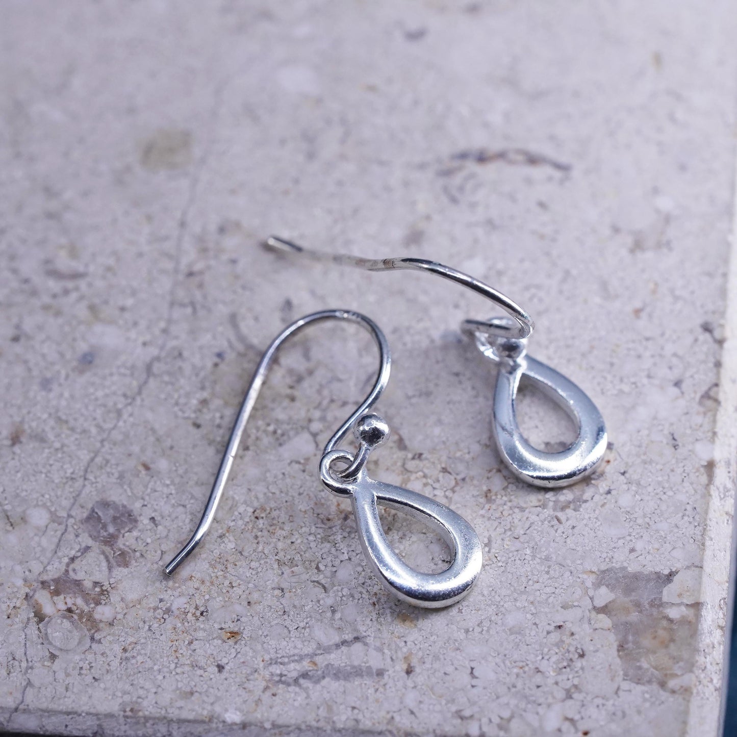 Sterling silver Handmade earrings, 925 silver teardrop Dangles