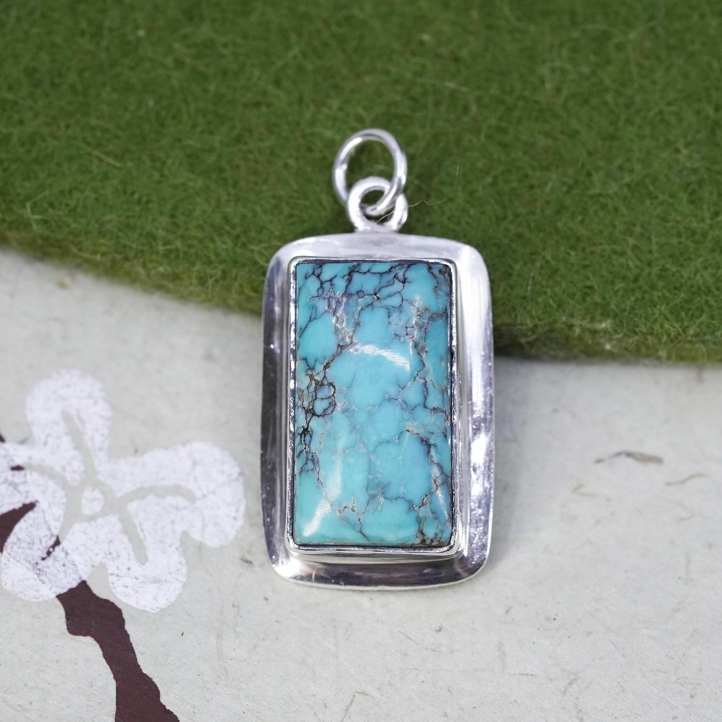 Native American Sterling silver 925 handmade pendant w/ spiderwebbed turquoise