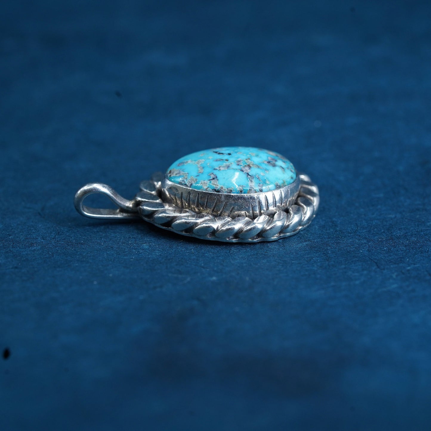 Native American sterling silver 925 handmade pendant with turquoise