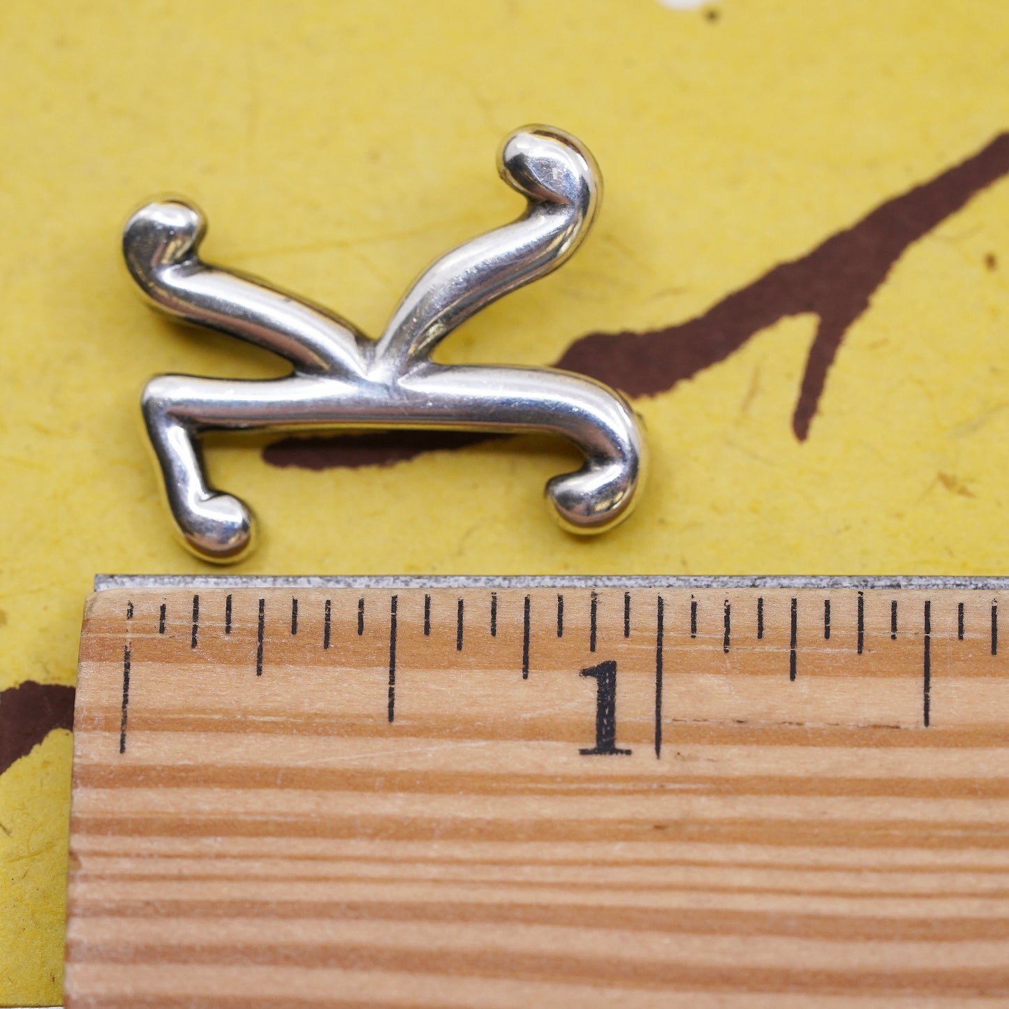 Vintage handmade sterling 925 silver brooch with initial letter “K”