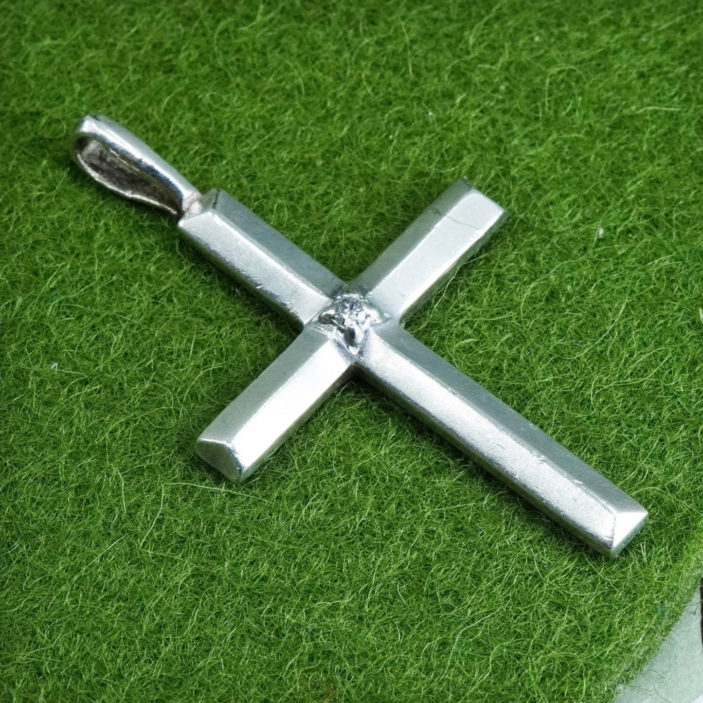 Vintage modern sterling 925 silver pendant, cross with genuine diamond