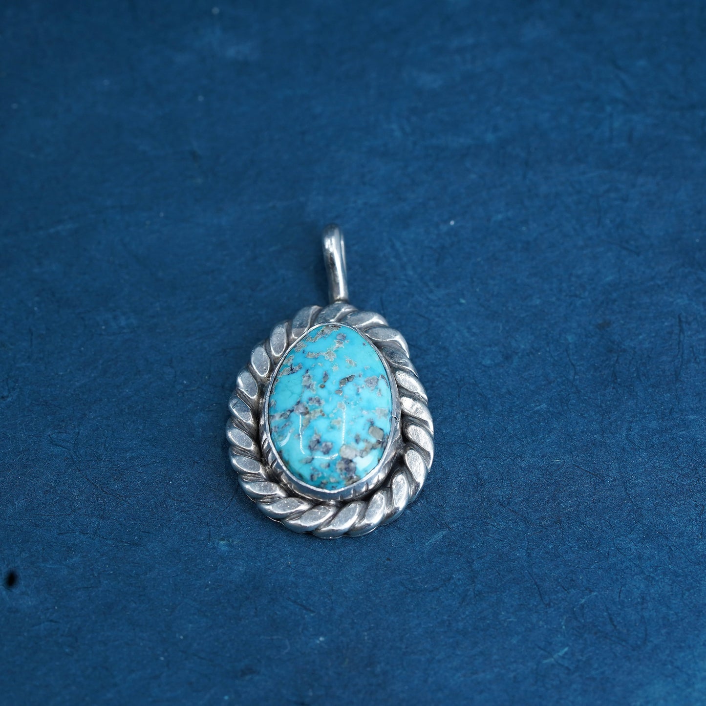 Native American sterling silver 925 handmade pendant with turquoise