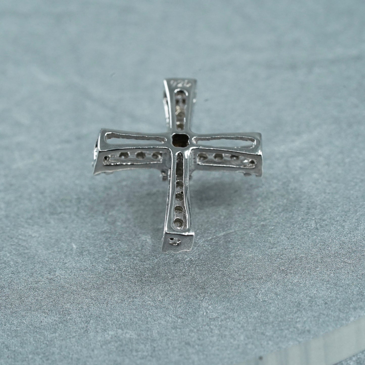 Vintage sterling 925 silver handmade pendant, cross with diamond