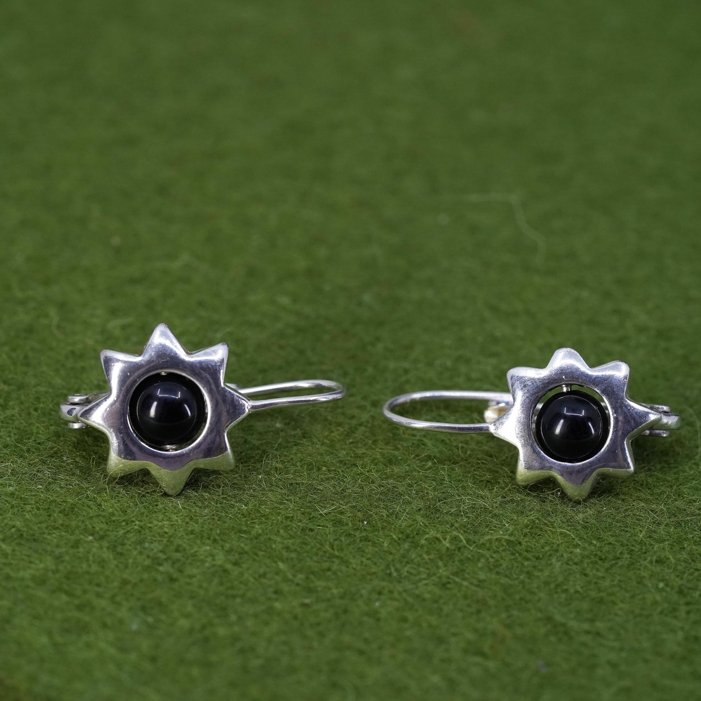 Vintage sterling 925 silver handmade star earrings with circle onyx